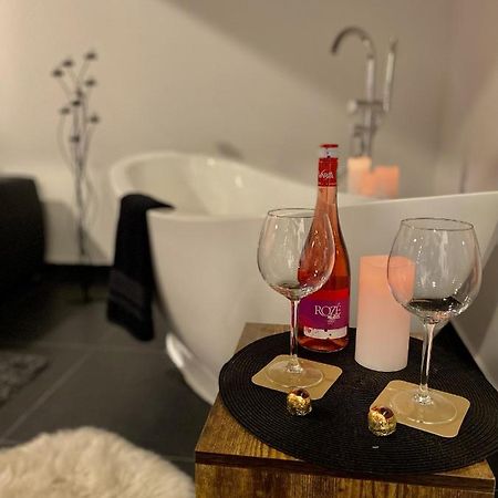Kiraly Street , Stylish Apartment Будапеща Екстериор снимка