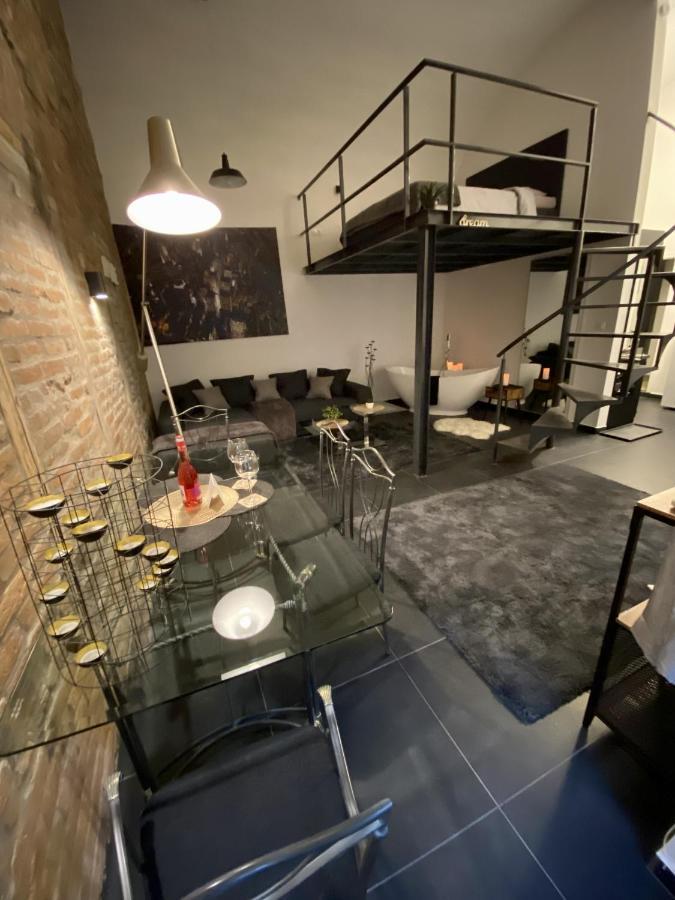 Kiraly Street , Stylish Apartment Будапеща Екстериор снимка